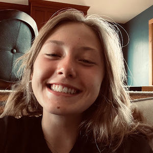 Meet your Posher, Cora